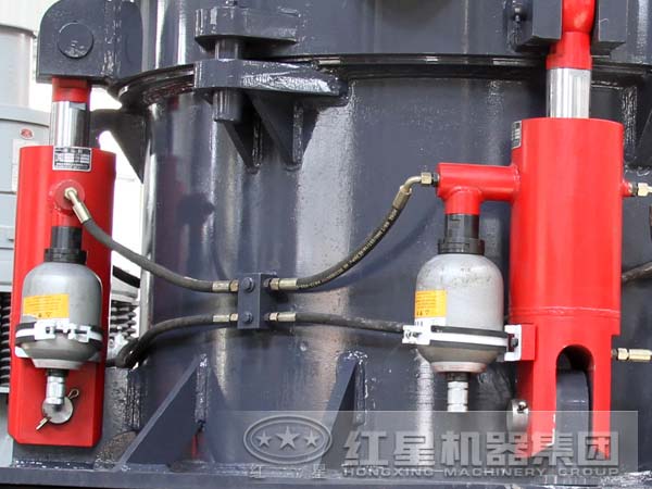 金矿石圆锥破碎机液压缸 金矿石圆锥破碎机液压缸