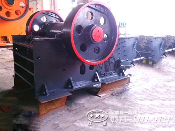 煤块液压保护颚式破碎机 煤块液压保护颚式破碎机