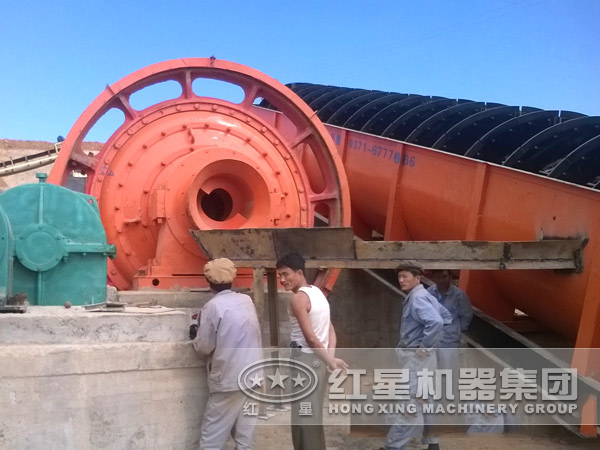 选金矿生产现场 选金矿生产现场