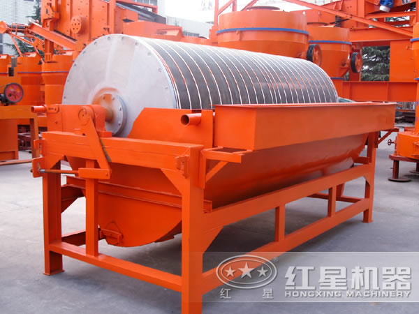 永磁磁选机侧面图 永磁磁选机侧面图