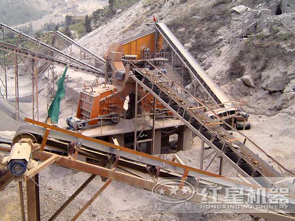 石料破碎机工作现场 石料破碎机工作现场