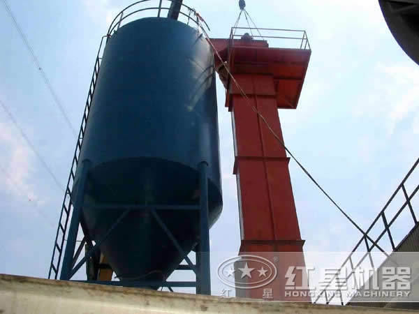 工作中的NE提升机 工作中的NE提升机