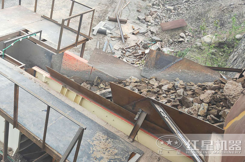 振动给料机工作现场实拍图 振动给料机工作现场实拍图