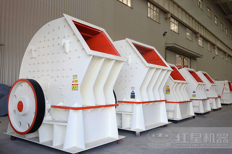 PCZ重锤式破碎机进料口大,石料可一次破碎成型 PCZ重锤式破碎机进料口大,石料可一次破碎成型