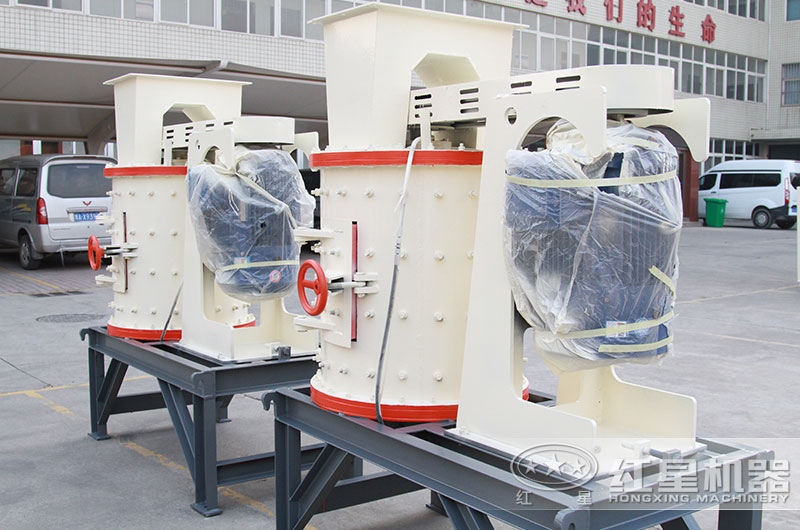 小型石头破碎机图片(复合破) 小型石头破碎机图片(复合破)