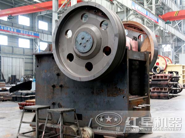 鄂式破碎机机架 鄂式破碎机机架