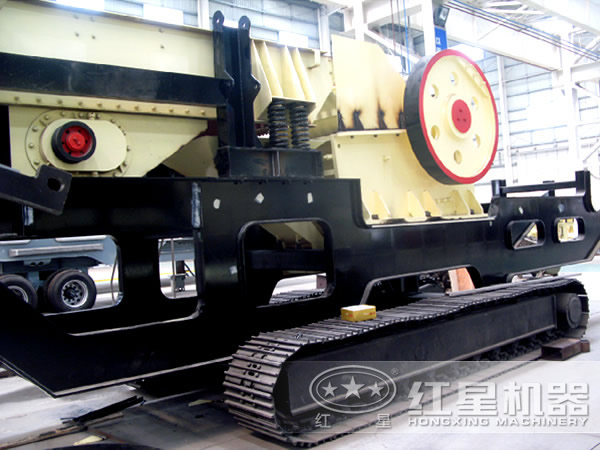 履带式液压驱动移动破碎站 履带式液压驱动移动破碎站