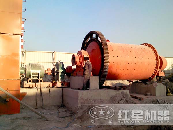 节能球磨机投产客户现场 节能球磨机投产客户现场