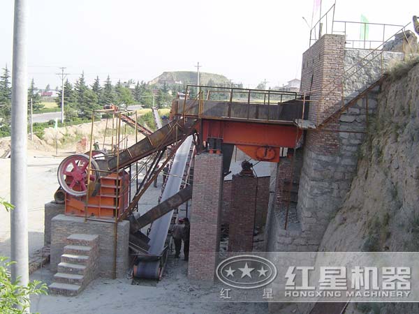 鄂式破碎机投产客户现场 鄂式破碎机投产客户现场