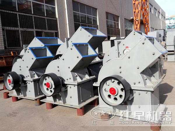 不同规格下的锤式破碎机 不同规格下的锤式破碎机