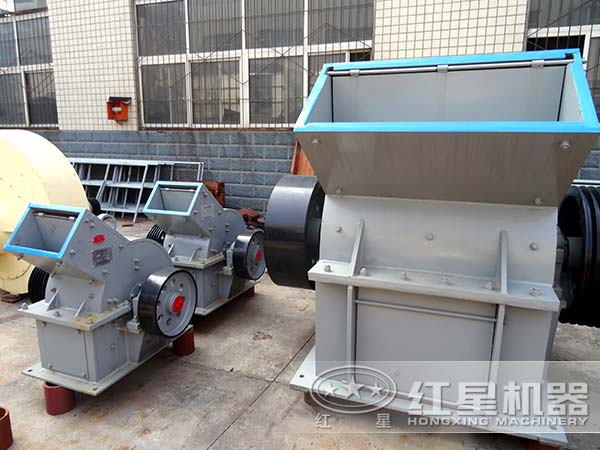 不同规格下的矿山锤式破碎机 不同规格下的矿山锤式破碎机