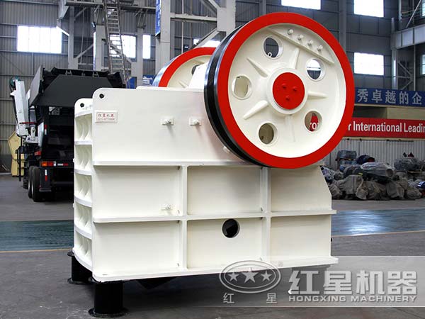 不同角度下的大理石破碎机 不同角度下的大理石破碎机