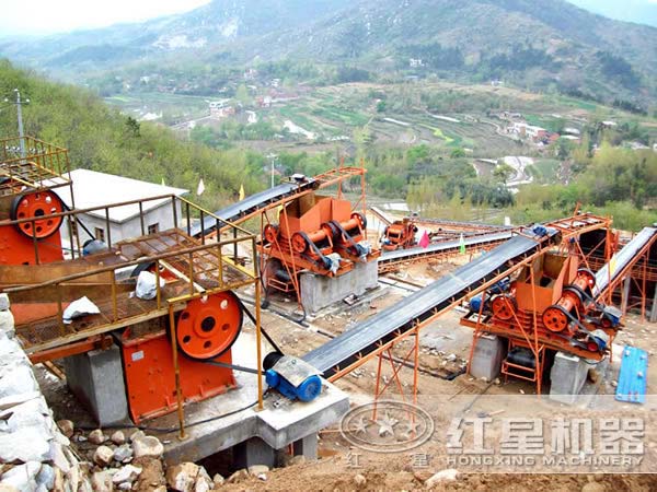 鄂式破碎机投产现场 鄂式破碎机投产现场