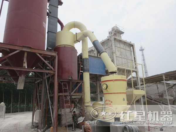 雷蒙磨粉机投用现场 雷蒙磨粉机投用现场