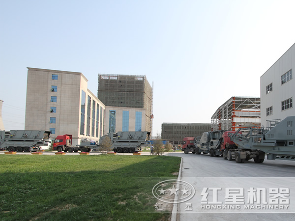 移动式石子破碎机发货现场 移动式石子破碎机发货现场