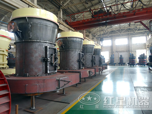 立式磨粉机生产车间 立式磨粉机生产车间