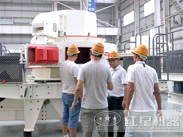 河南新乡一砂石客户来厂参观考察 河南新乡一砂石客户来厂参观考察