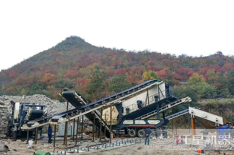 移动式颚破处理石灰石现场图 移动式颚破处理石灰石现场图