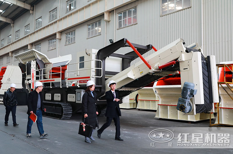 客户来厂参观了解设备 客户来厂参观了解设备