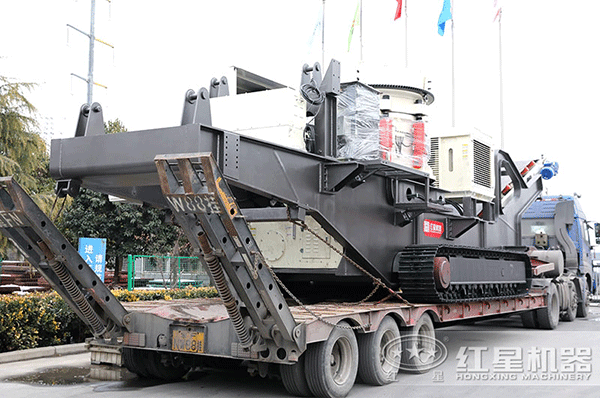 QY千亿国际移动石子破碎站即将投入破碎场地 QY千亿国际移动石子破碎站即将投入破碎场地