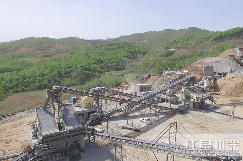 周边QY千亿国际矿山设备生产现场 周边QY千亿国际矿山设备生产现场