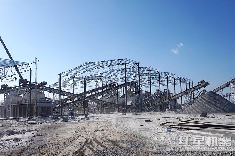 大型反击鹅卵石破碎现场 大型反击鹅卵石破碎现场