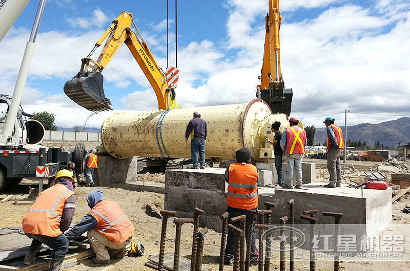 1.2米x2.4米脱硫球磨机作业客户现场 1.2米x2.4米脱硫球磨机作业客户现场