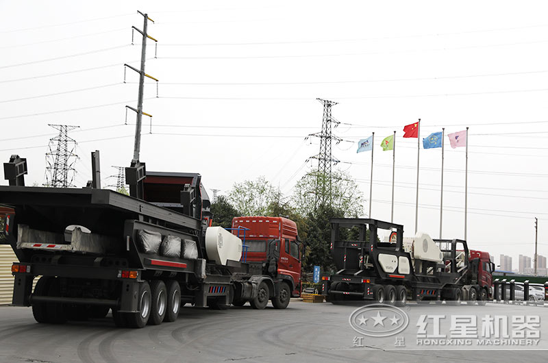 QY千亿国际移动破碎机相继发货 QY千亿国际移动破碎机相继发货