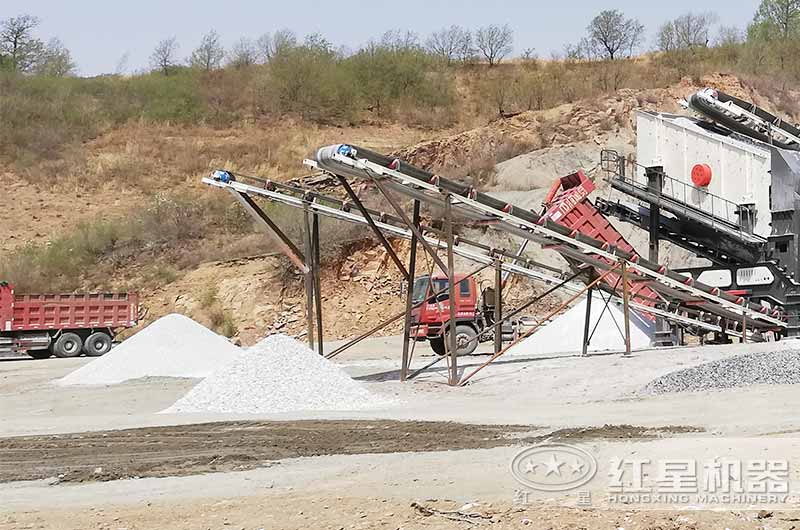 移动粉砂机制砂生产现场 移动粉砂机制砂生产现场