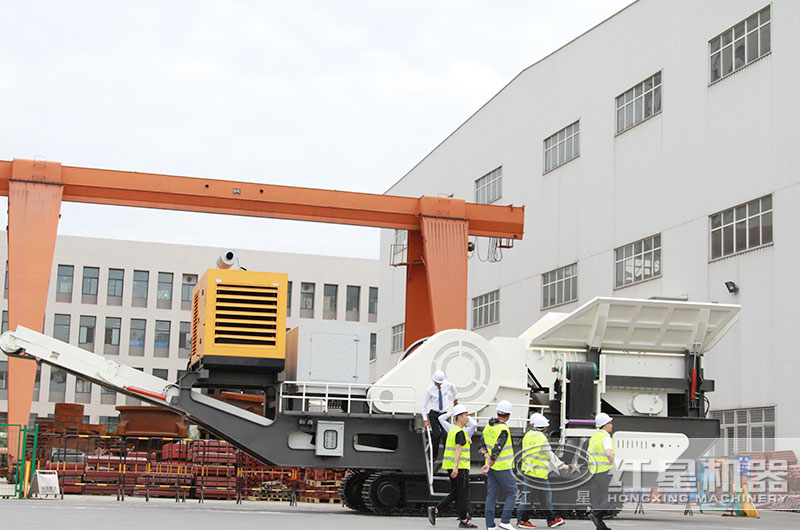 用户来直销型河南QY千亿国际机器厂家考察移动砂石机 用户来直销型河南QY千亿国际机器厂家考察移动砂石机