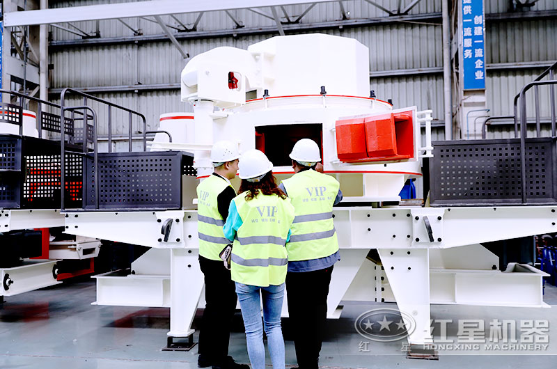 山东德州用户来厂考察沙子生产线设备 山东德州用户来厂考察沙子生产线设备