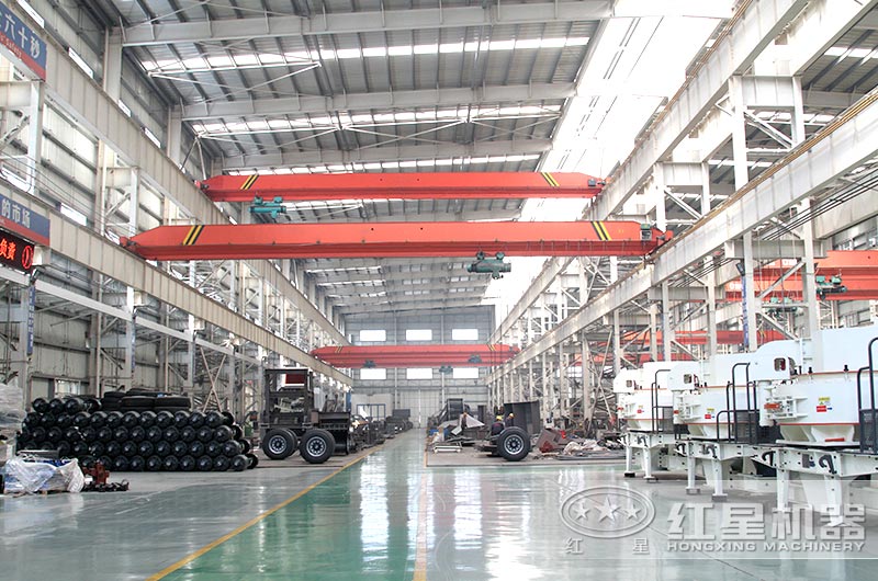 河南QY千亿国际碎石制砂设备生产车间 河南QY千亿国际碎石制砂设备生产车间