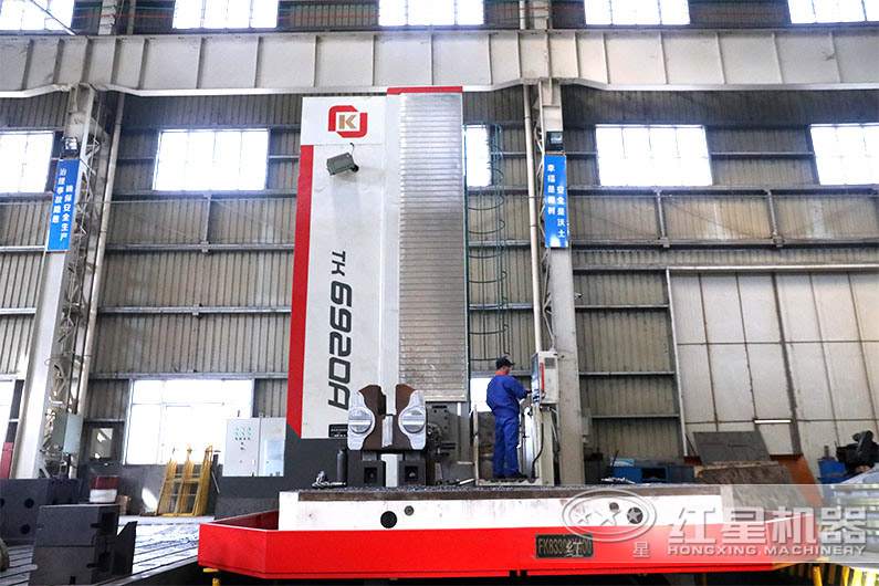 QY千亿国际总部生产车间现场 QY千亿国际总部生产车间现场