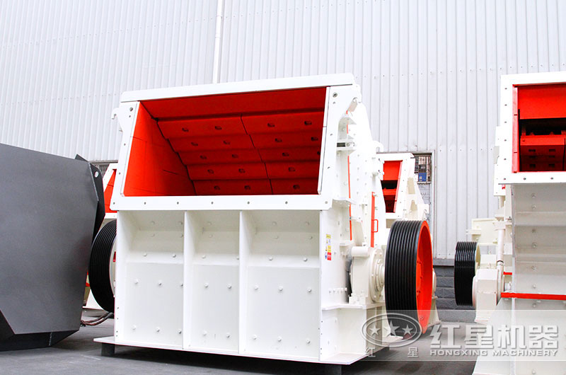 QY千亿国际机器反击式破碎机 QY千亿国际机器反击式破碎机