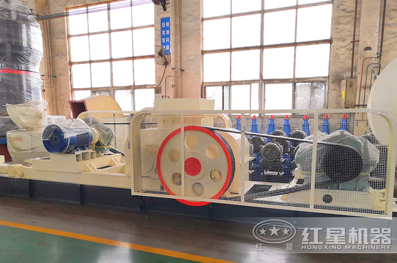 挤压式破碎原理的对辊式煤用破碎机 挤压式破碎原理的对辊式煤用破碎机